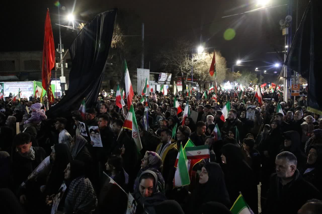 تداوم برگزاری تجمعات شبانه مردم و مسئولان در ارومیه + تصاویر