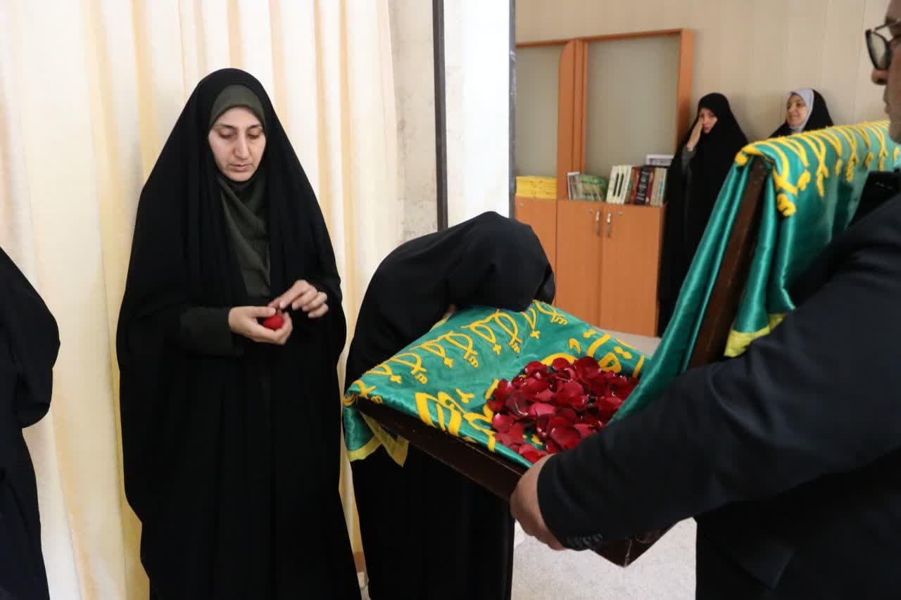 آلبوم تصویری / حضور خادمین حرم مطهر حضرت امام رضا (علیه السلام ) در جمع همکاران استانداری آذربایجانغربی