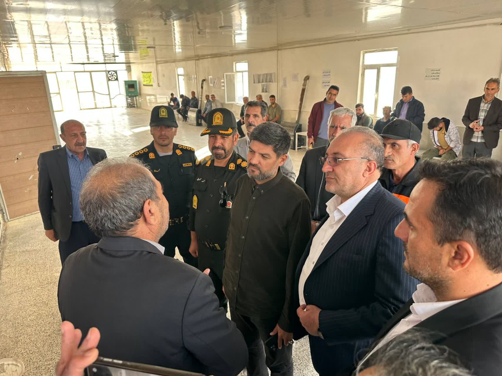 بازدید معاون هماهنگی امور عمرانی استاندار آذربایجانغربی از شرکت حملونقل آذر کوهسار خوی + تصاویر