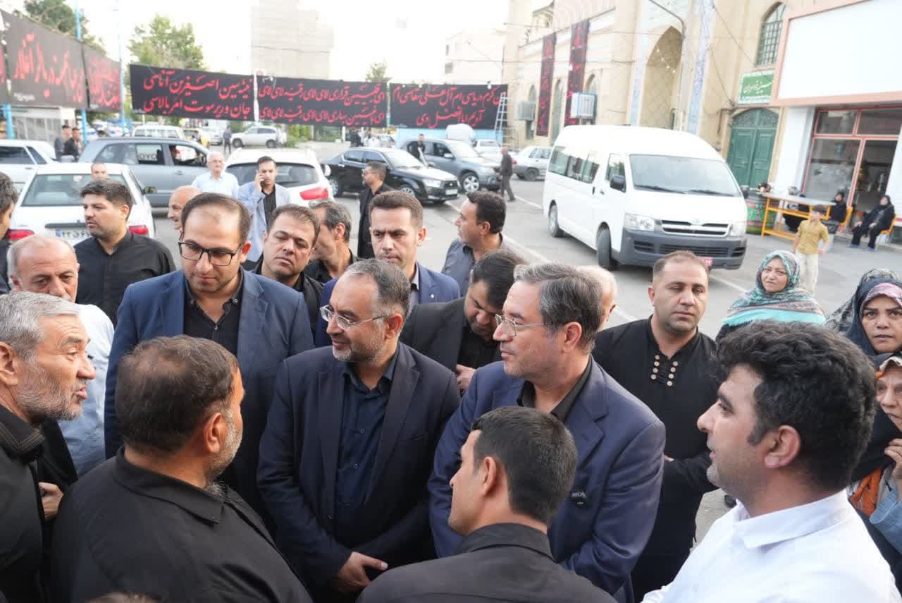 بازدید استاندار آذربایجانغربی از روند فعالیت نانوایی سیار صلواتی در ارومیه + تصاویر