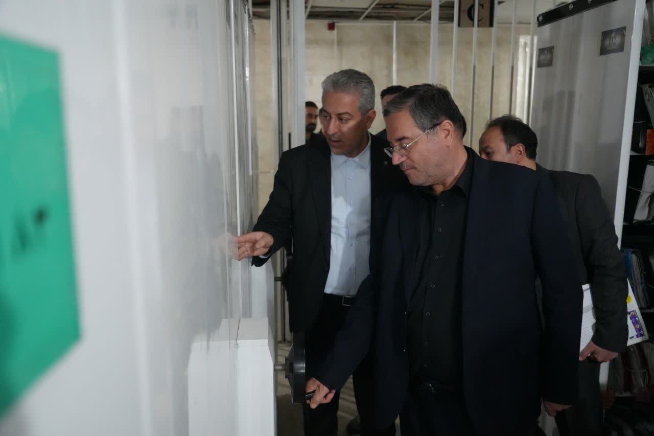 بازدید استاندار آذربایجان‌غربی از روند خدمت‌رسانی اداره کل راه و شهرسازی استان