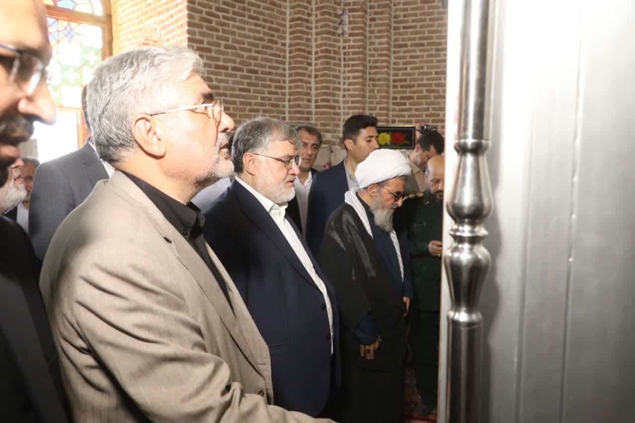 ادای احترام استاندار آذربایجان غربی به شهدای دشت چالدران + تصاویر