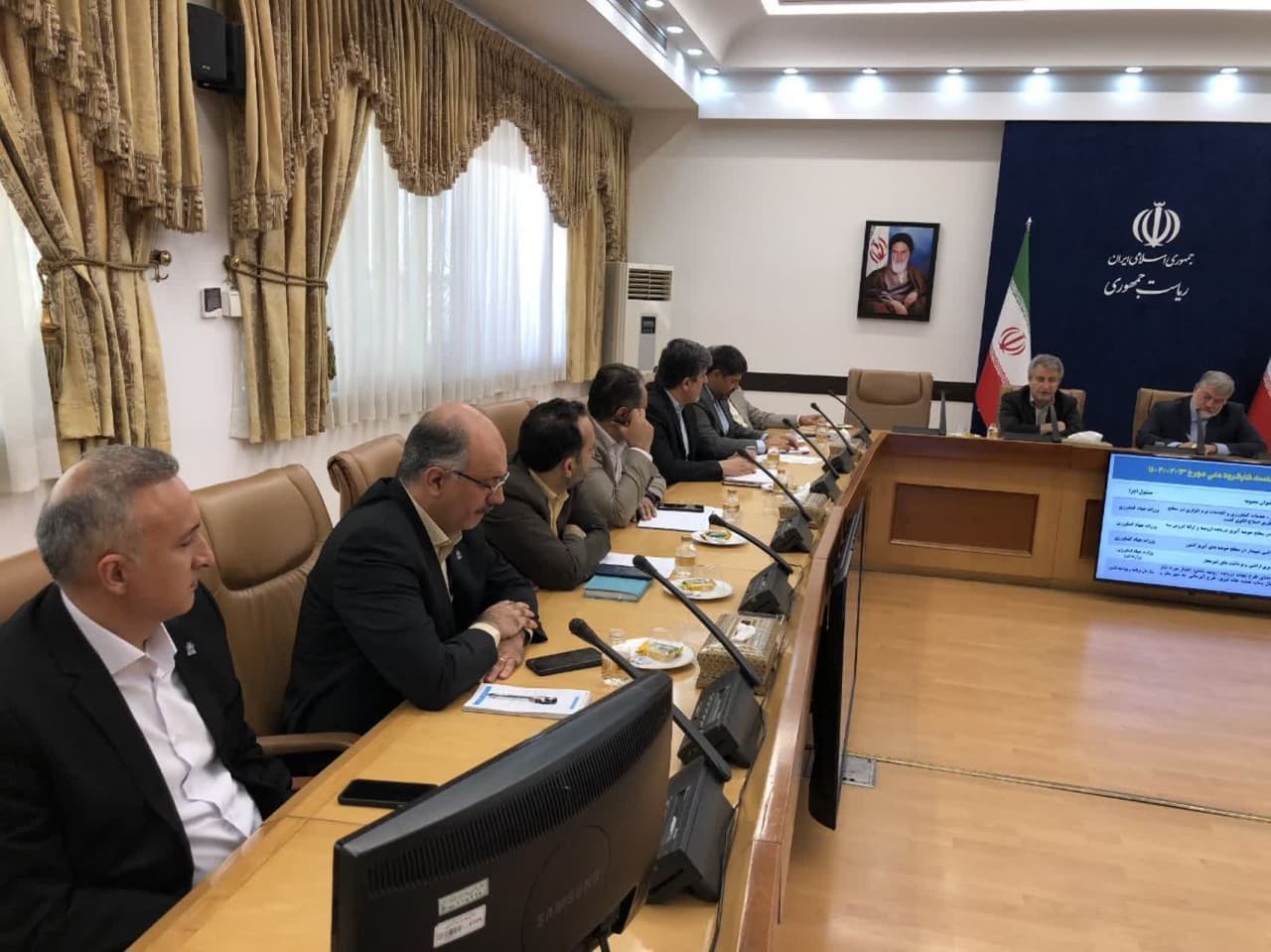 آلبوم تصویری / برگزاری جلسه ستاد ملی نجات دریاچه ارومیه