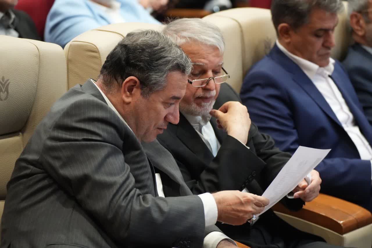 برگزاری آیین اختتامیه همایش بینالمللی شمس و مولانا در خوی + تصاویر