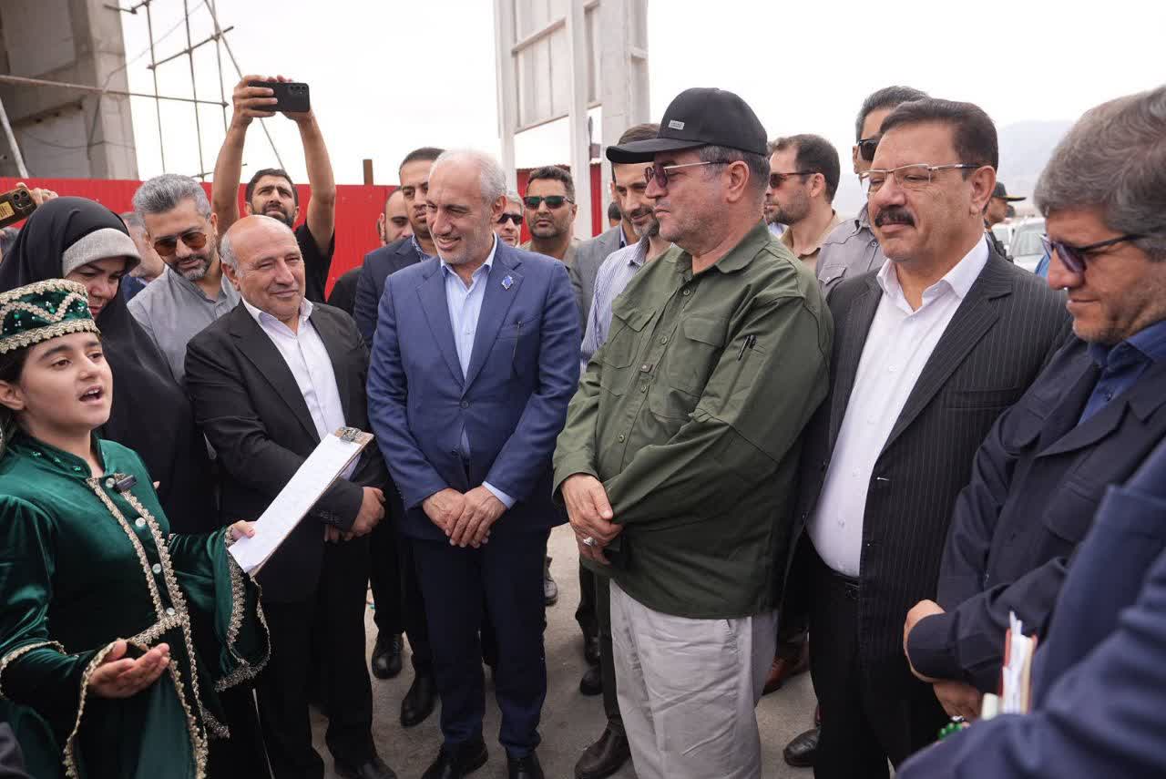 تأکید معاون رئیسجمهور و استاندار آذربایجانغربی بر تأمین اعتبارات توسعه گمرک و پایانه مرزی بازرگان + تصاویر