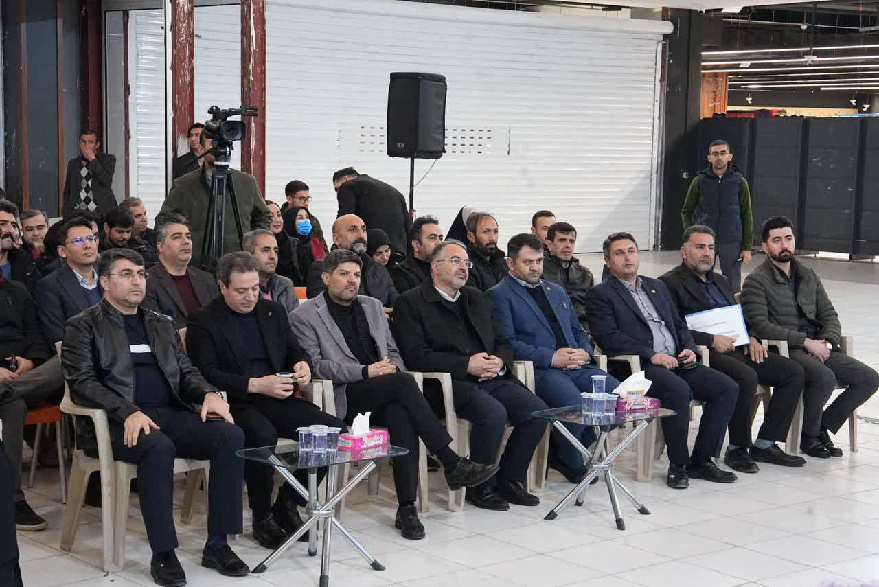 برگزاری آیین آغاز عملیات اجرایی پروژه‌های جایگاه‌های کوچک‌مقیاس عرضه سوخت و خیابان غذا در ارومیه