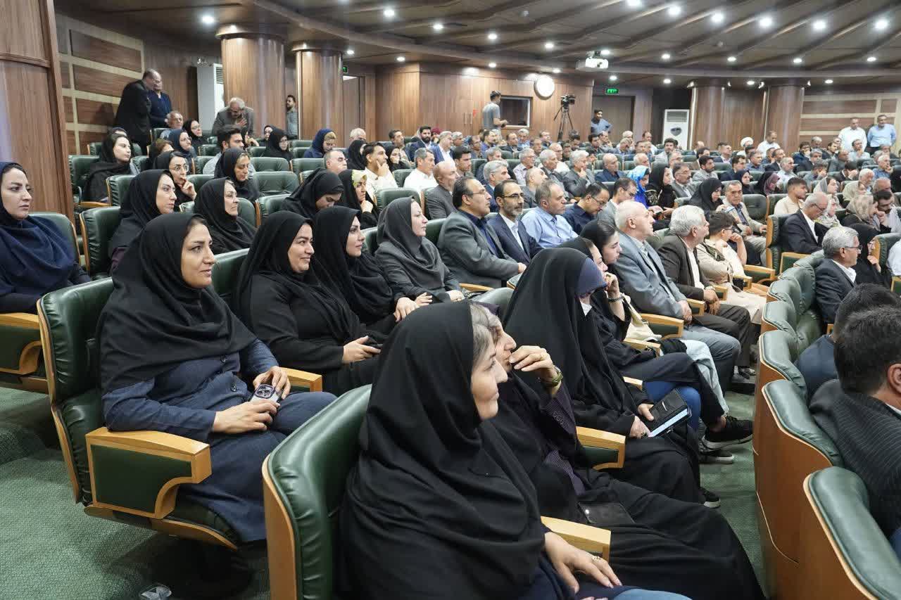آلبوم تصویری / برگزاری آیین تکریم بازنشستگان استانداری، فرمانداریها و بخشداریهای آذربایجانغربی