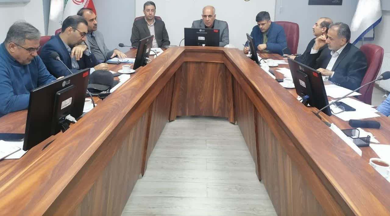 برگزاری نشست تدوین نقشه راه اقتصاد مقاومتی در آذربایجان‌غربی