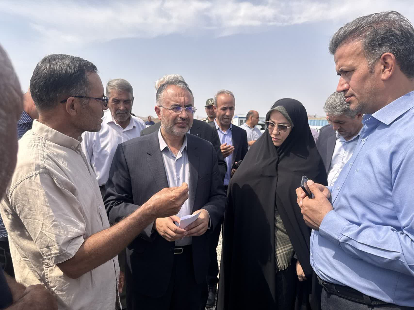 بررسی مسائل مطروحه مردمی با حضور معاون سیاسی استاندار آذربایجانغربی در روستای نصرتآباد پلدشت