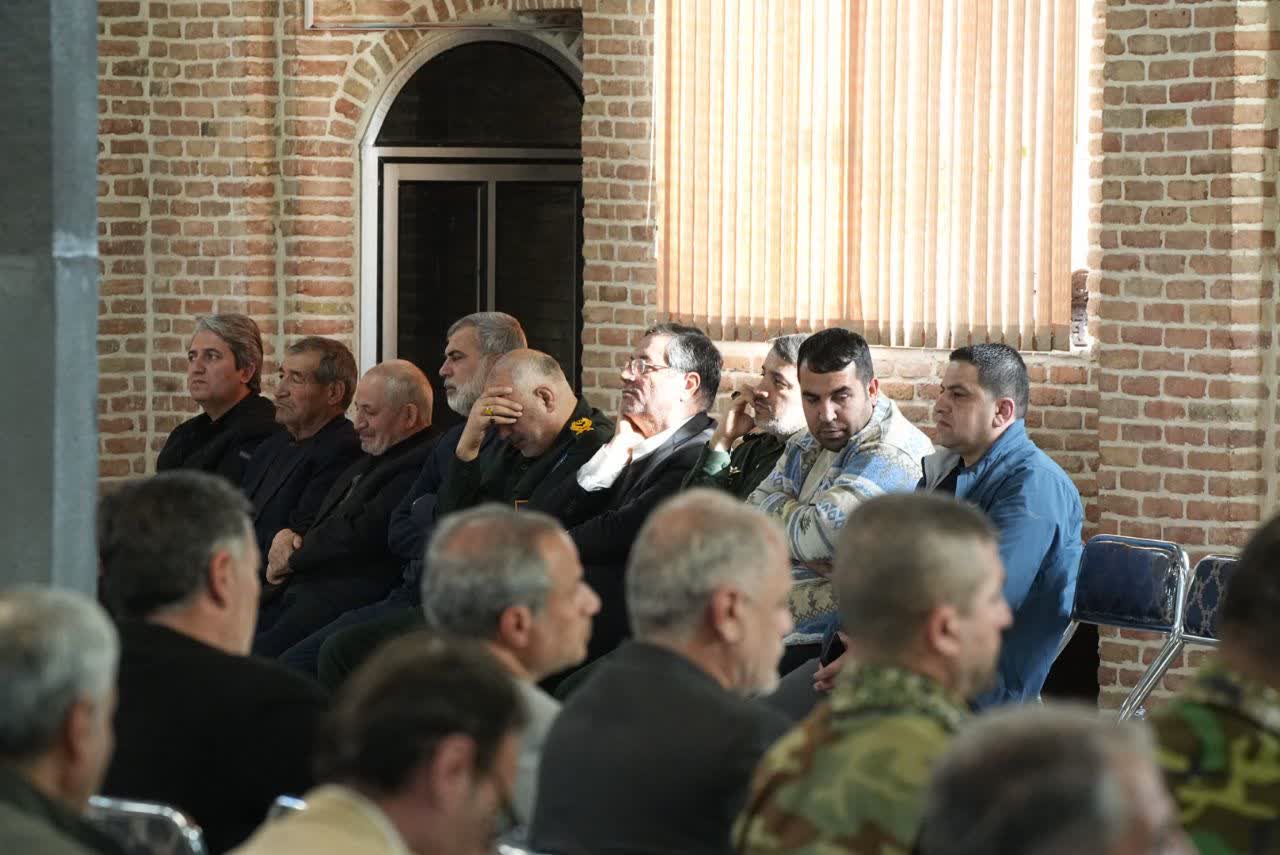 برگزاری مراسم گرامیداشت خانواده معزز شهیدان ورمزیار در سلماس + تصاویر