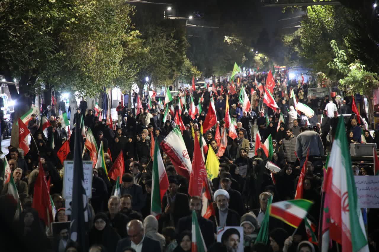 جلوههایی از مقاومت، ایستادگی و پایداری مردم غیور و همیشه در صحنه ارومیه + تصاویر