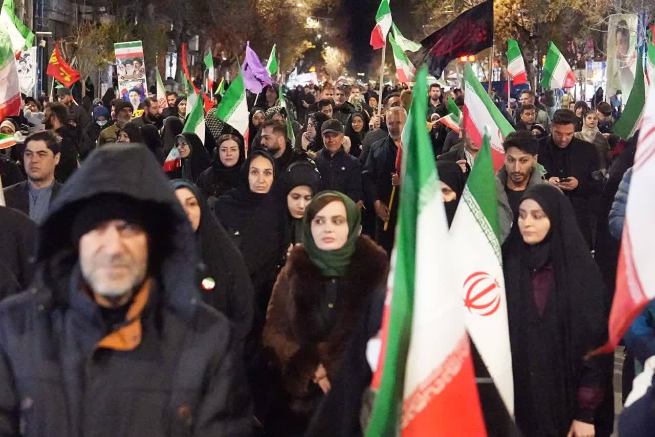 آلبوم تصویری / تداوم تجمعات شبانه مردم ارومیه