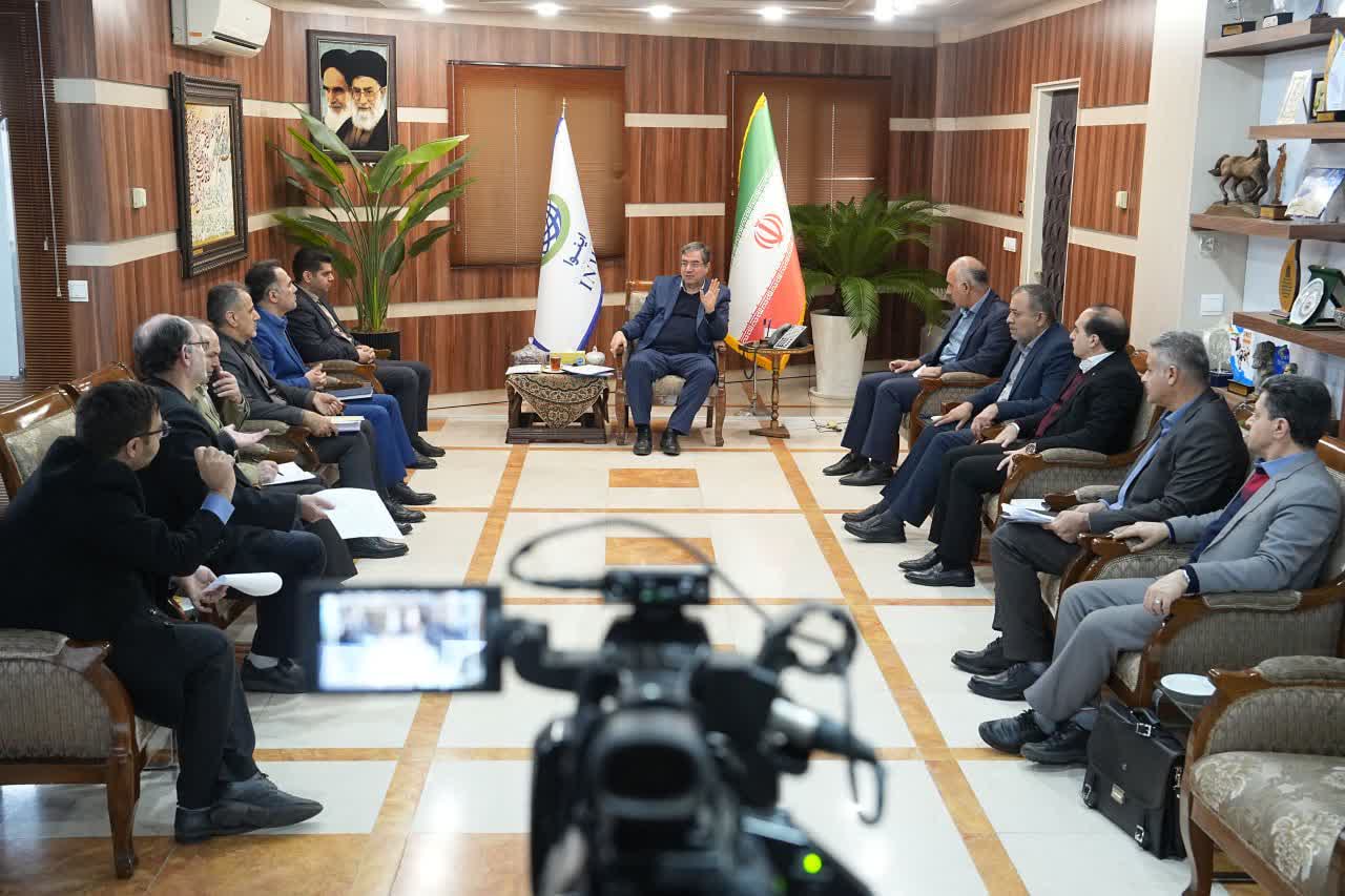 برگزاری جلسه بررسی و رفع مشکلات واردکنندگان آذربایجانغربی + تصاویر