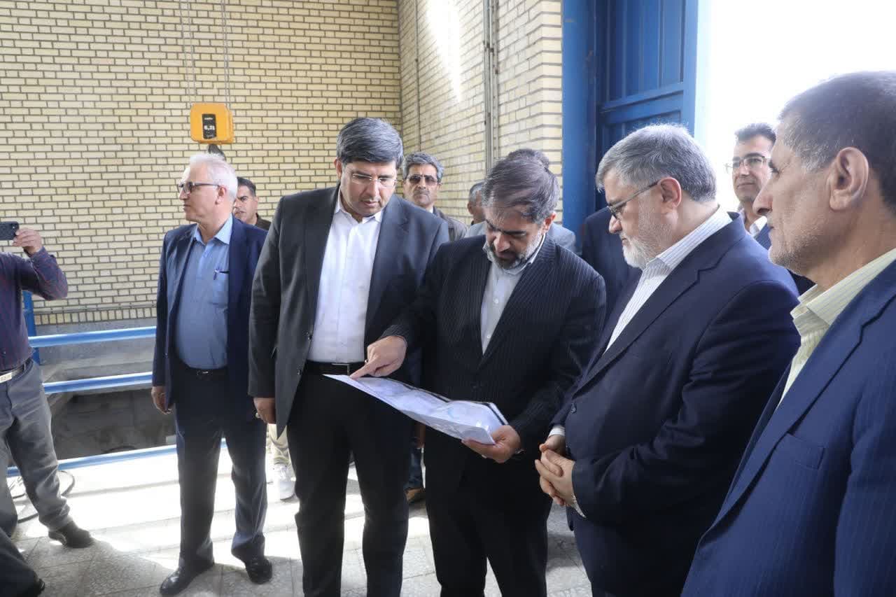 بازدید استاندار آذربایجانغربی از پروژه شبکه آبیاری زهکشی سد سیلوه + تصاویر