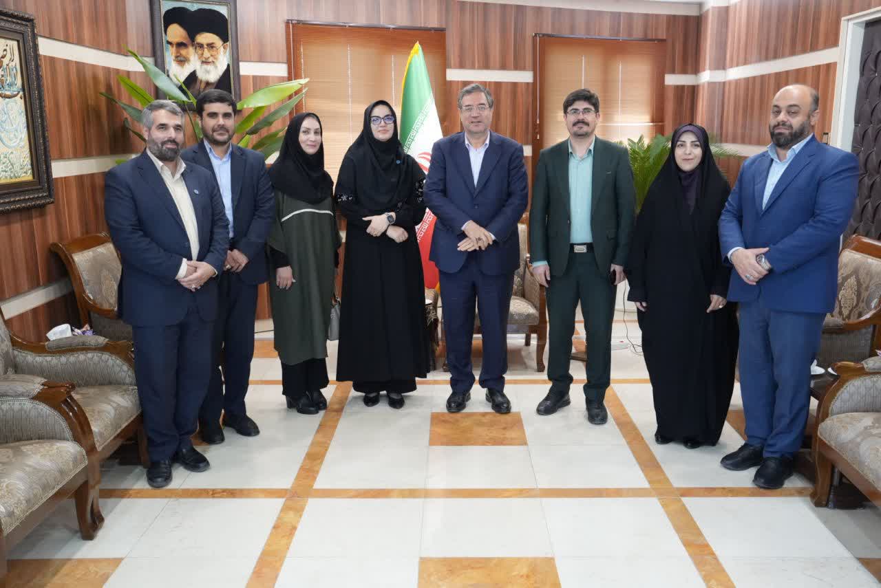 دیدار دبیرکل نهاد کتابخانههای عمومی کشور با استاندار آذربایجانغربی + تصاویر