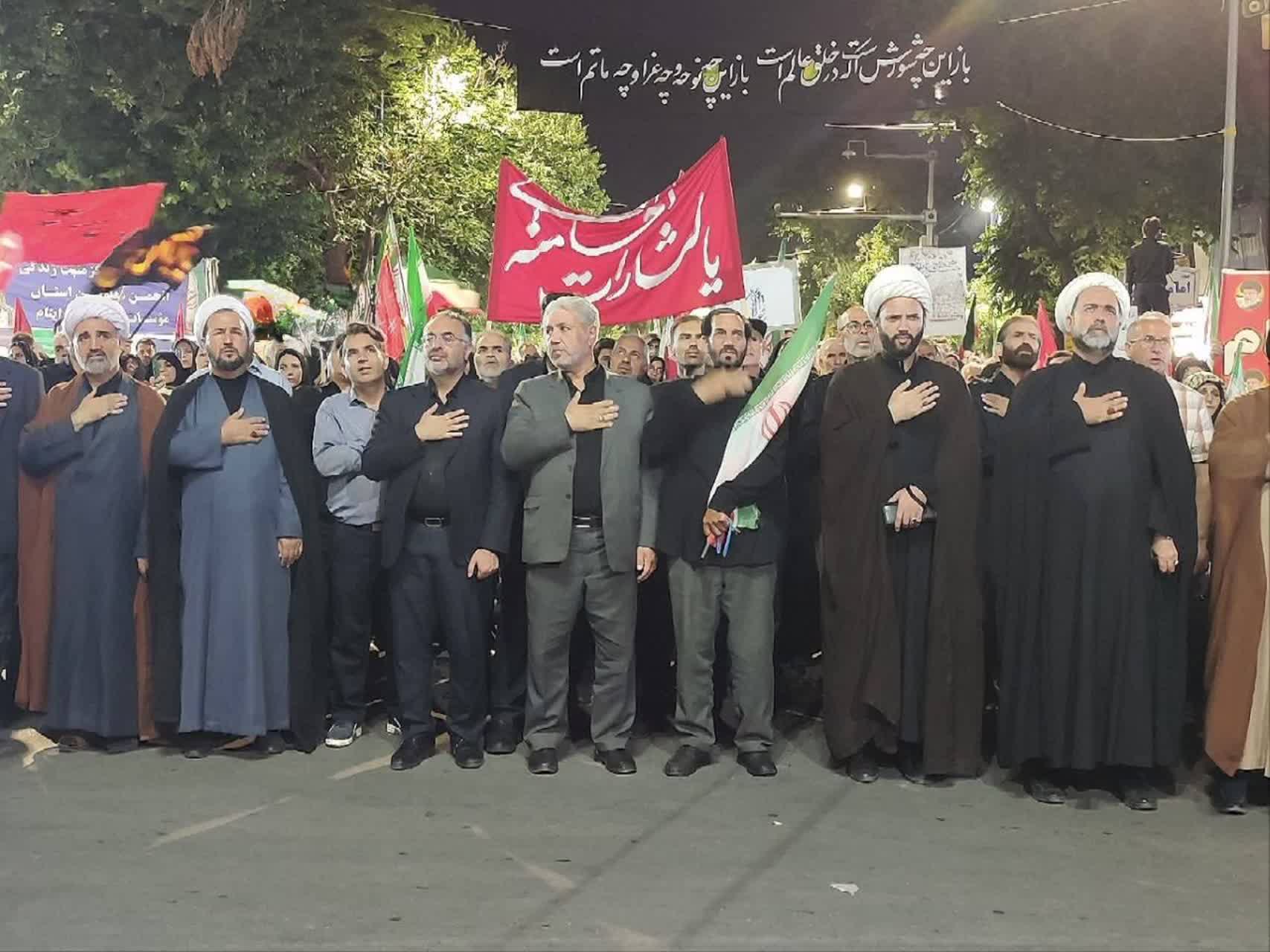 حضور مردم و مسئولان در سوگ قائد شهید همزمان با ایام عزاداری حضرت اباعبدالله الحسین (ع)