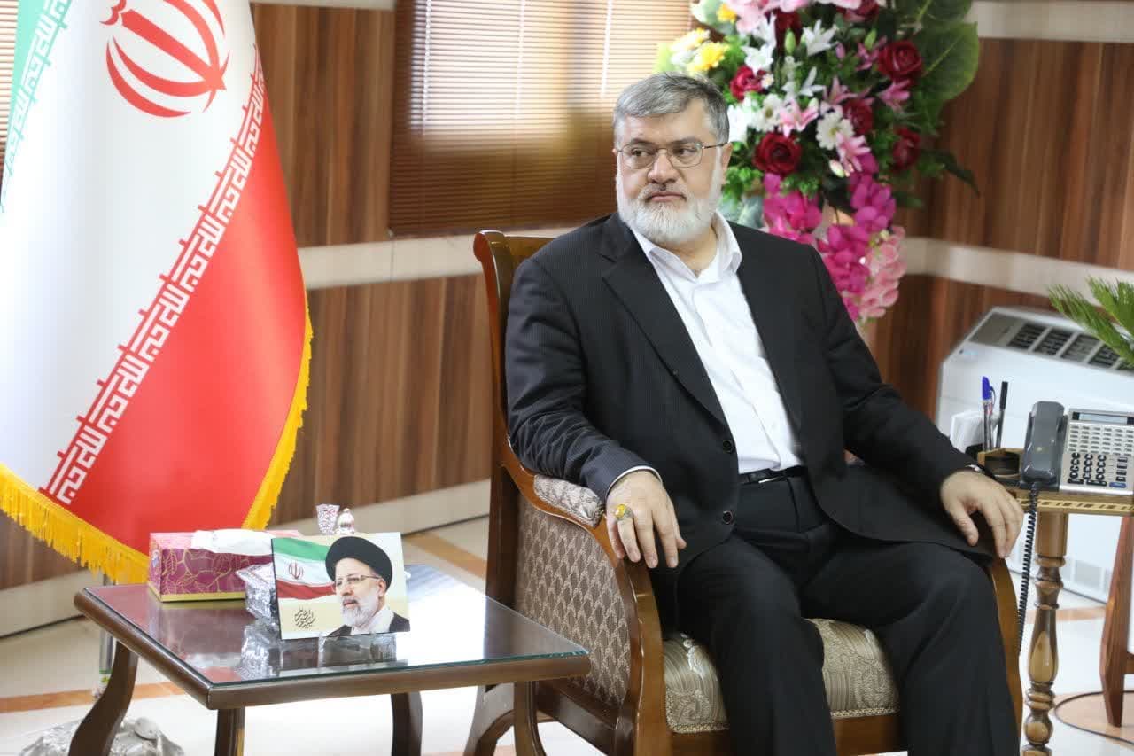 دیدار معاون ساخت وتوسعه راه آهن، بنادر و فرودگاههای شرکت ساخت و توسعه زیربناهای کشور با استاندار آذربایجانغربی