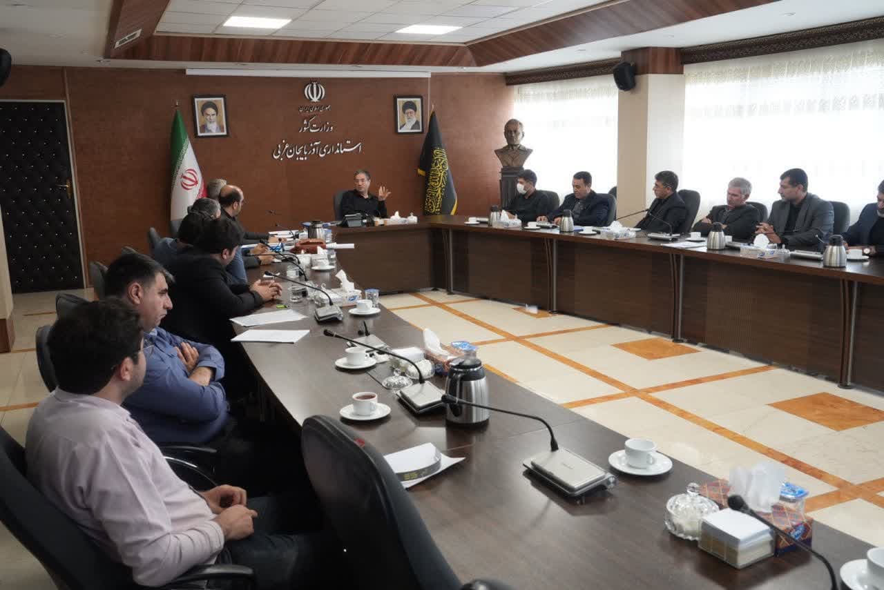 برگزاری جلسه کمیسیون ماده 5 شهرستانهای ارومیه، خوی و سلماس + تصاویر