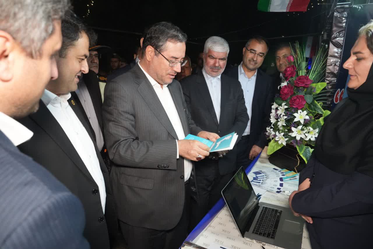 آلبوم تصویری / آغاز هشتمین جشنواره انگور ارومیه