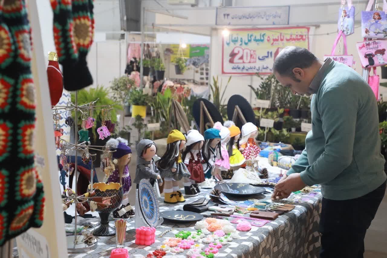 آلبوم تصویری / بازدید استاندار آذربایجانغربی از نمایشگاه صنایعدستی، سوغات و توانمندیهای بانوان استان