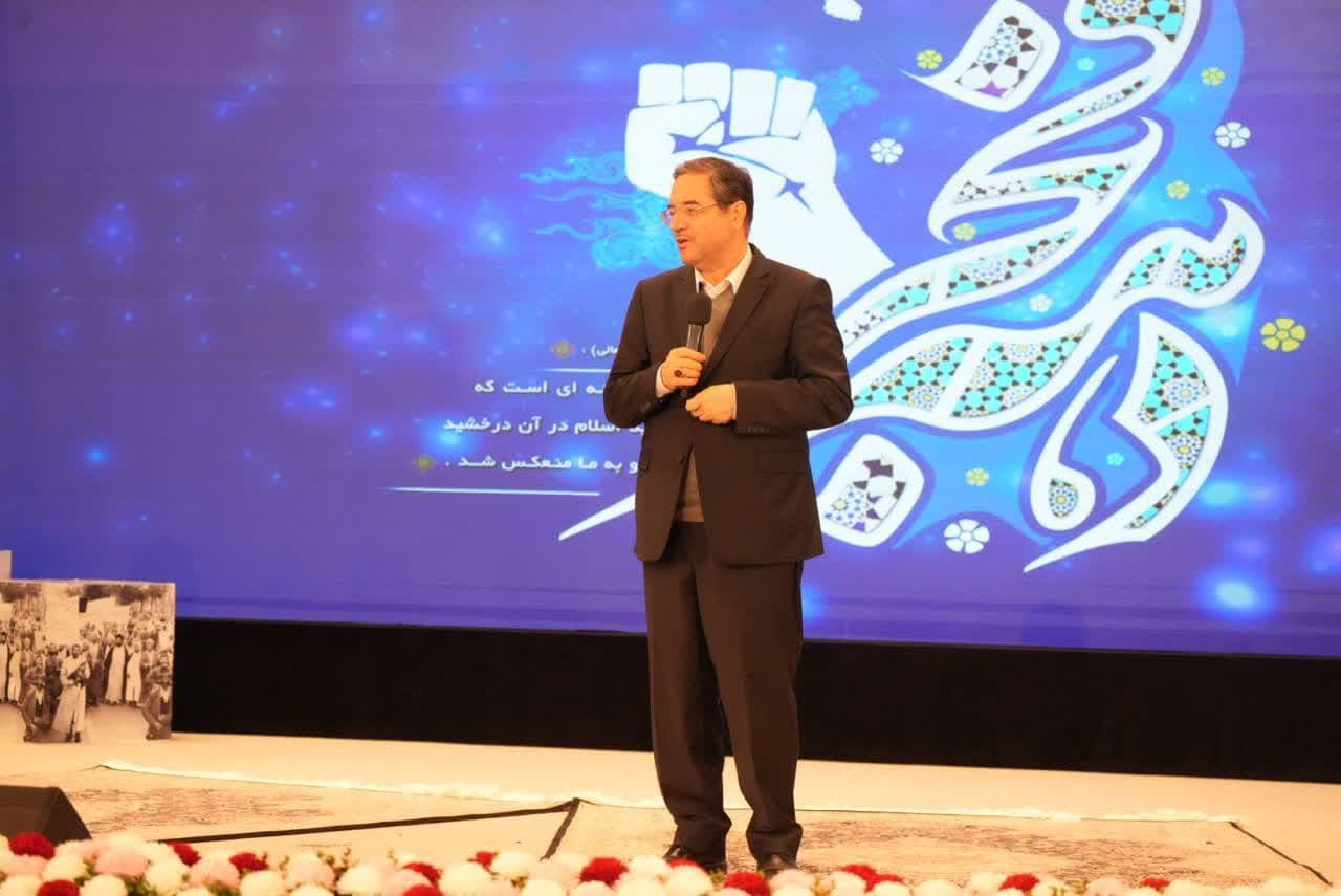 آلبوم تصویری / حضور استاندار آذربایجانغربی در ویژه برنامه تلویزیونی شانلی گونلر صداوسیمای مرکز استان