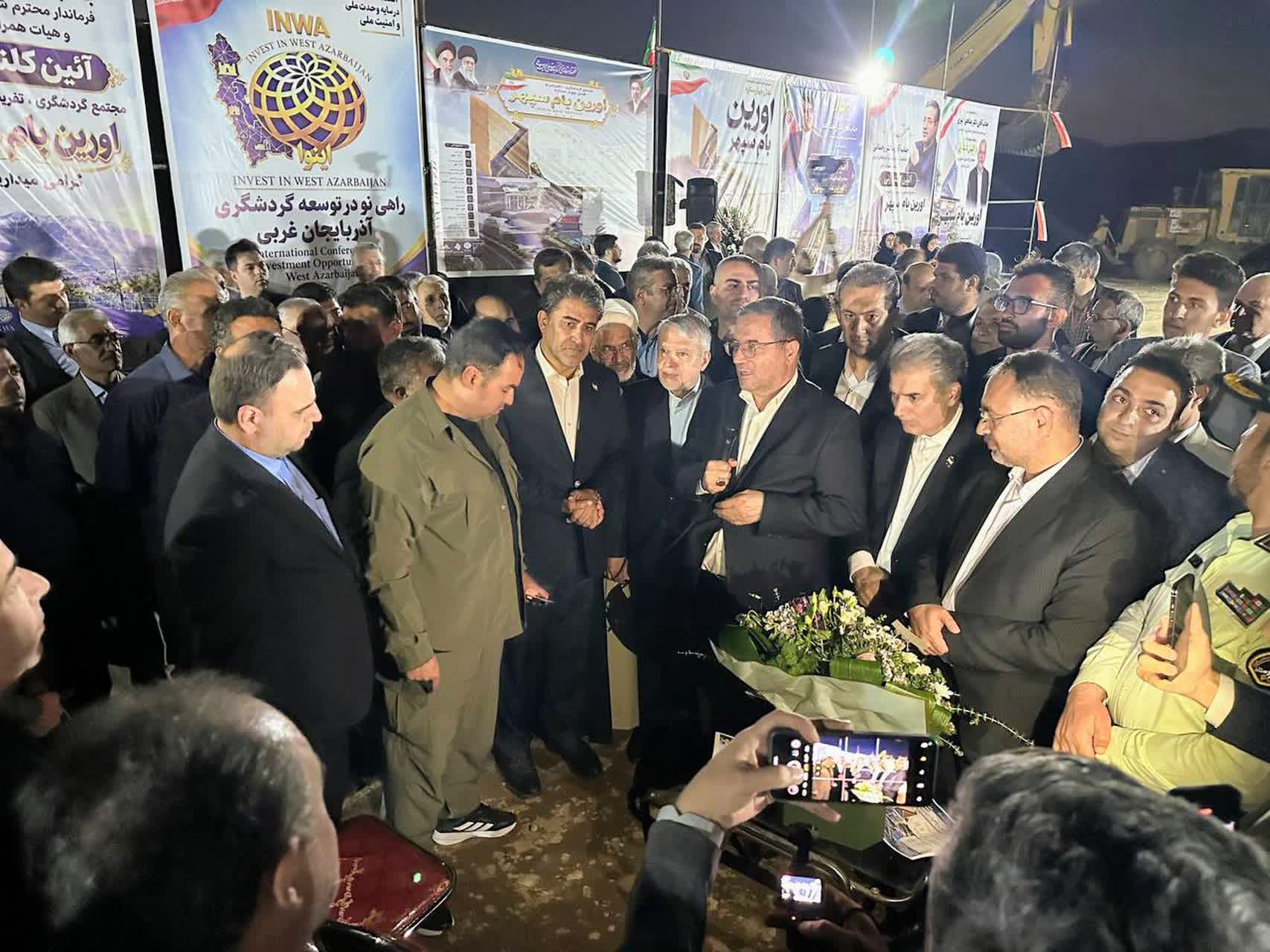 کلنگزنی هتل چهارستاره «اورین بام سپهر» در خوی