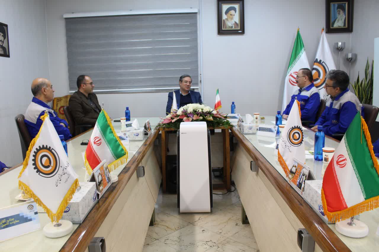 بازدید استاندار آذربایجان‌غربی از شرکت لوله و ماشین‌سازی ایران + تصاویر