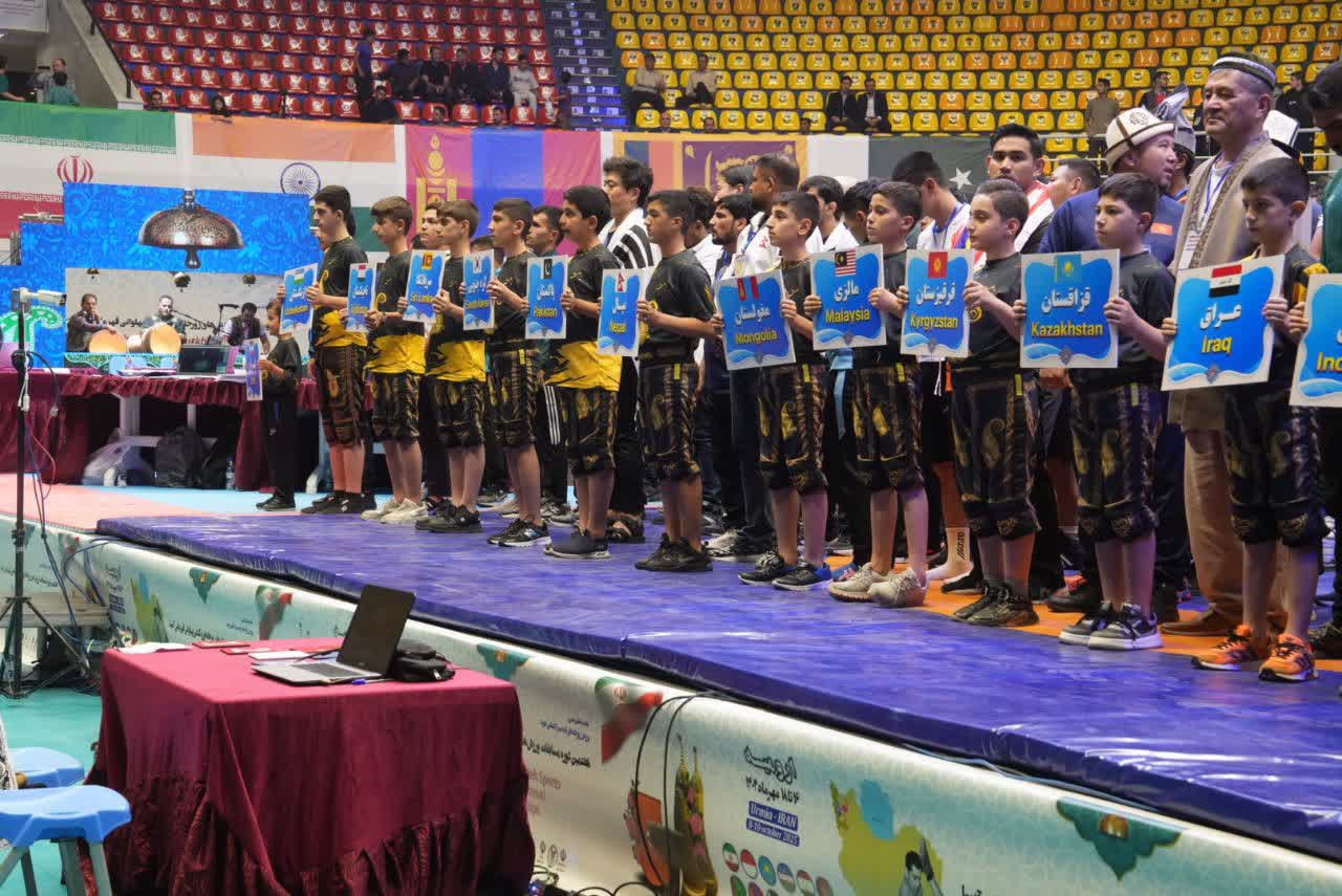 برگزاری مراسم افتتاحیه مسابقات ورزشهای زورخانهای و کشتی پهلوانی قهرمانی آسیا در ارومیه + تصاویر