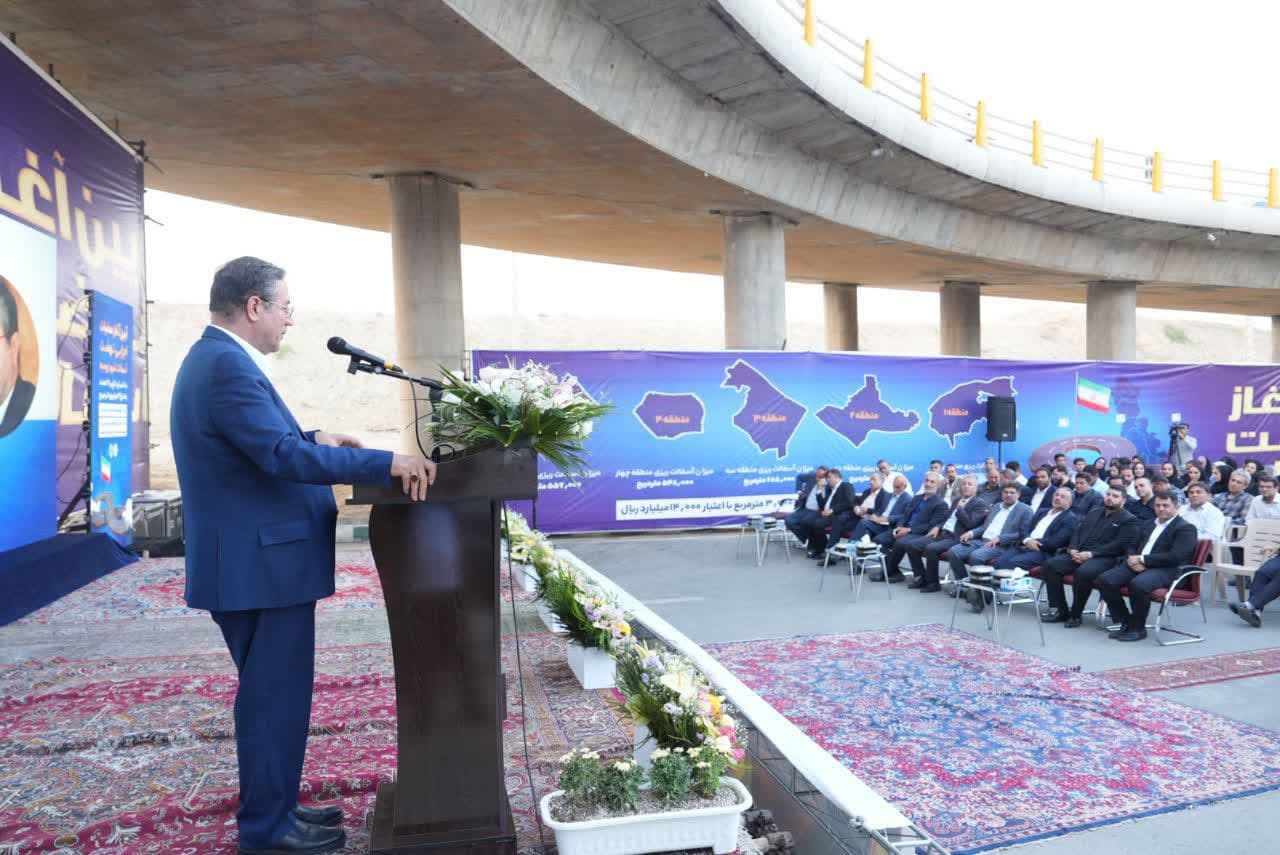 برگزاری آیین آغاز عملیات اجرایی نهضت آسفالتریزی شهر ارومیه + تصاویر