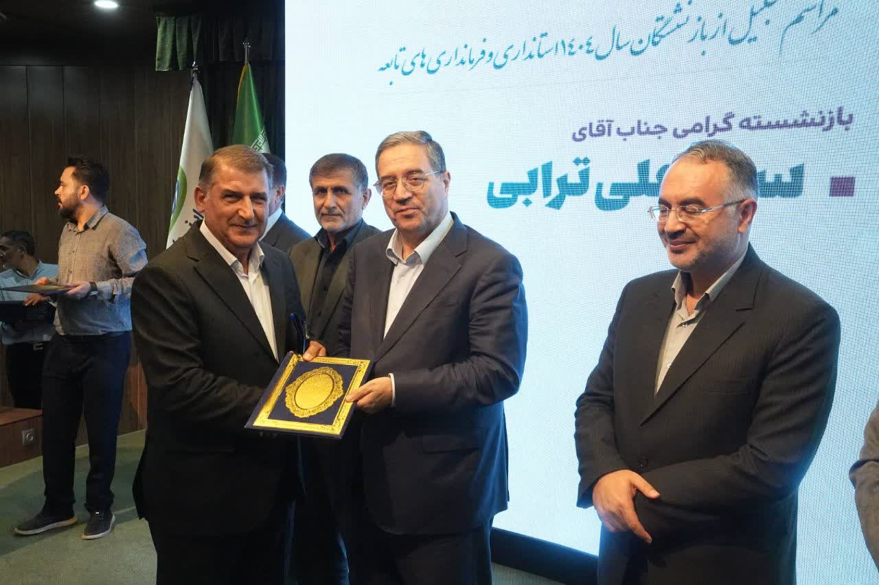 آلبوم تصویری / برگزاری آیین تکریم بازنشستگان استانداری، فرمانداریها و بخشداریهای آذربایجانغربی