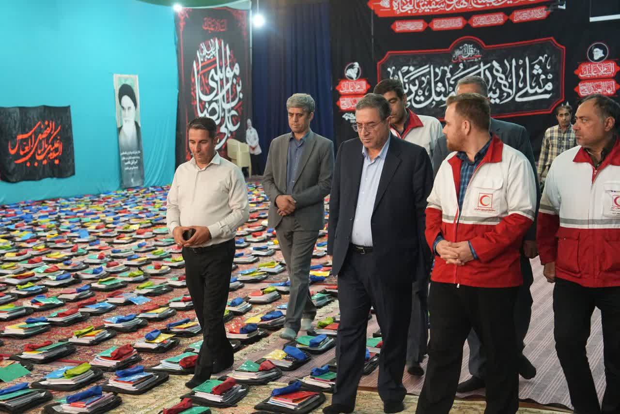 بیش از 9 هزار بسته نوشت‌افزار به دانش‌آموزان کم‌برخوردار اهدا شد + تصاویر