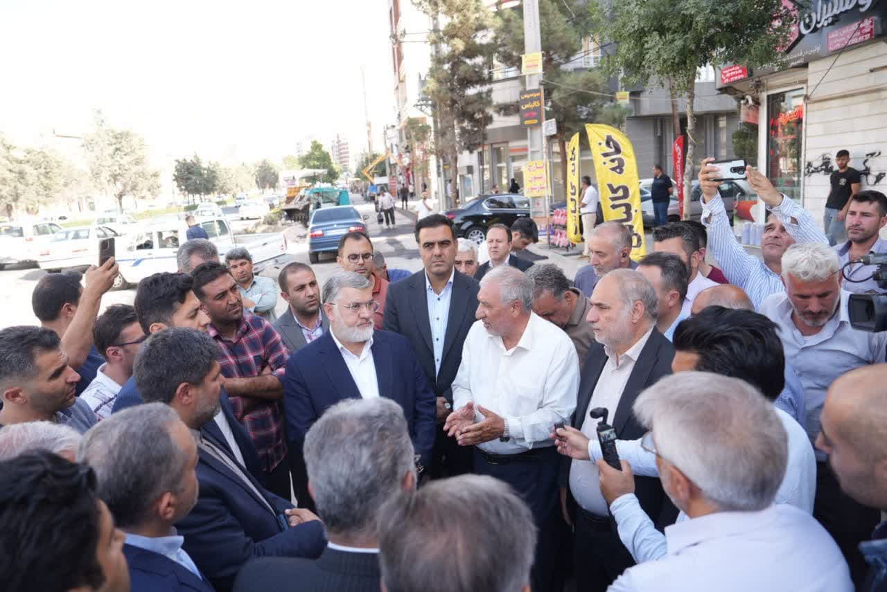 بررسی مسائل و مشکلات ساکنان خیابان عدالت ارومیه با حضور استاندار آذربایجانغربی + تصاویر