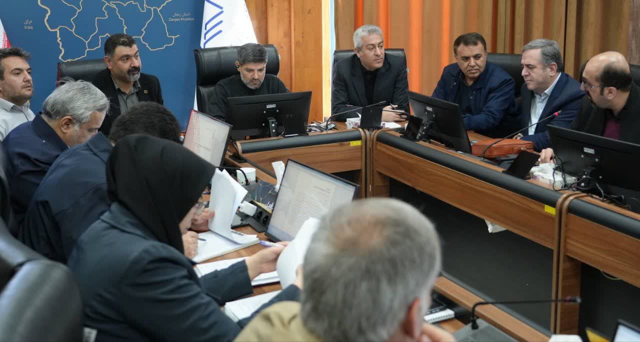 برگزاری جلسه کارگروه امور زیربنایی و توسعه روستایی، عشایری، شهری و آمایش سرزمین و محیط زیست آذربایجان‌غربی