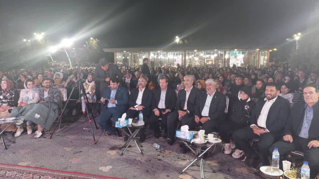 برگزاری آیین اختتامیه جشنواره انگور ارومیه + تصاویر