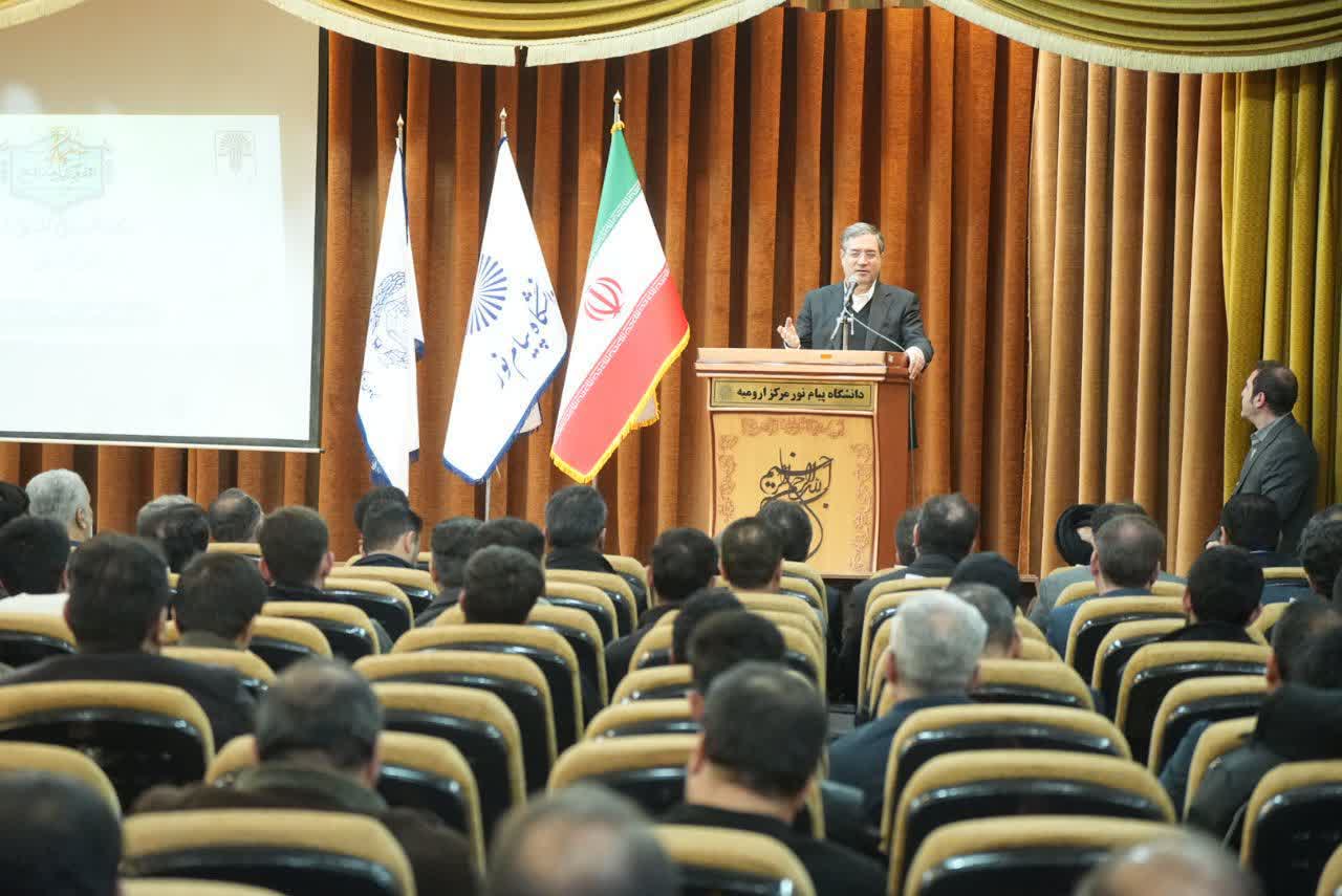 برگزاری مراسم گرامیداشت روز وکیل در ارومیه + تصاویر