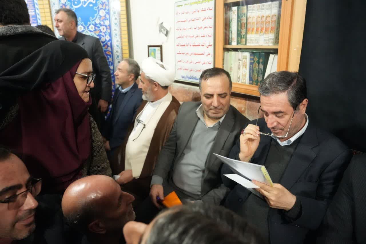 برپایی میز خدمت محله محور با حضور استاندار آذربایجانغربی + تصاویر