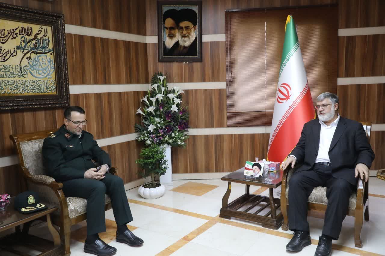 تقدیر فرمانده کل انتظامی جمهوری اسلامی ایران از استاندار آذربایجان غربی