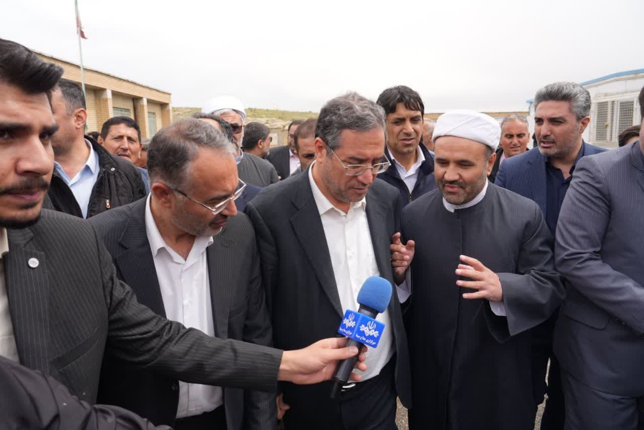 بازدید استاندار آذربایجانغربی از روند احداث مدرسه 12 کلاسه در روستای قولنجی + تصاویر