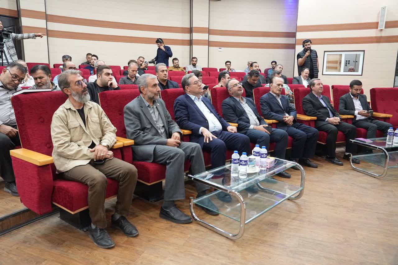 آلبوم تصویری / خانه مطبوعات میزبان گفتوگوی استاندار آذربایجانغربی با خبرنگاران