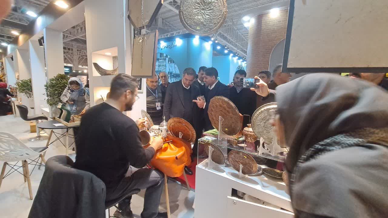 بازدید استاندار آذربایجان غربی از غرفه استانهای شرکت کننده در نمایشگاه بین المللی گردشگری تهران + تصاویر