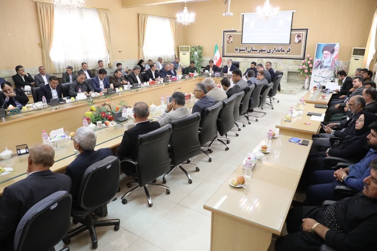 آلبوم تصویری / دیدار استاندار آذربایجانغربی با جمعی از فعالین اقتصادی شهرستان اشنویه