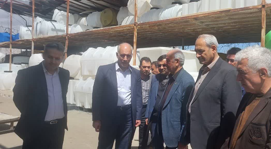 بازدید معاون استاندار آذربایجان‌غربی از واحد دانش‌بنیان و تولیدکننده محصولات پلی‌اتیلن یکپارچه در ارومیه