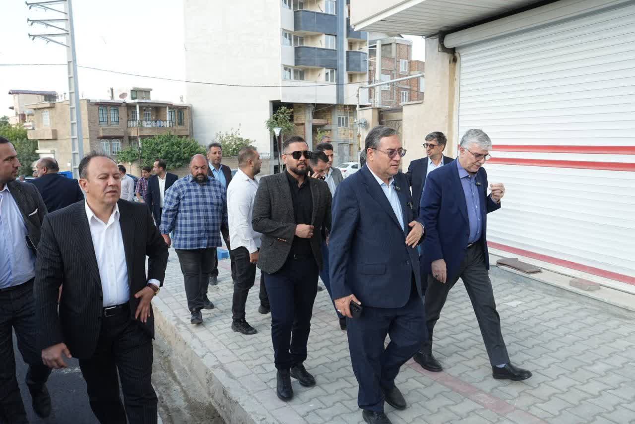 بازدید استاندار آذربایجانغربی و رئیس بنیاد مسکن کشور از پروژه مسکن جانویسلو ارومیه + تصاویر