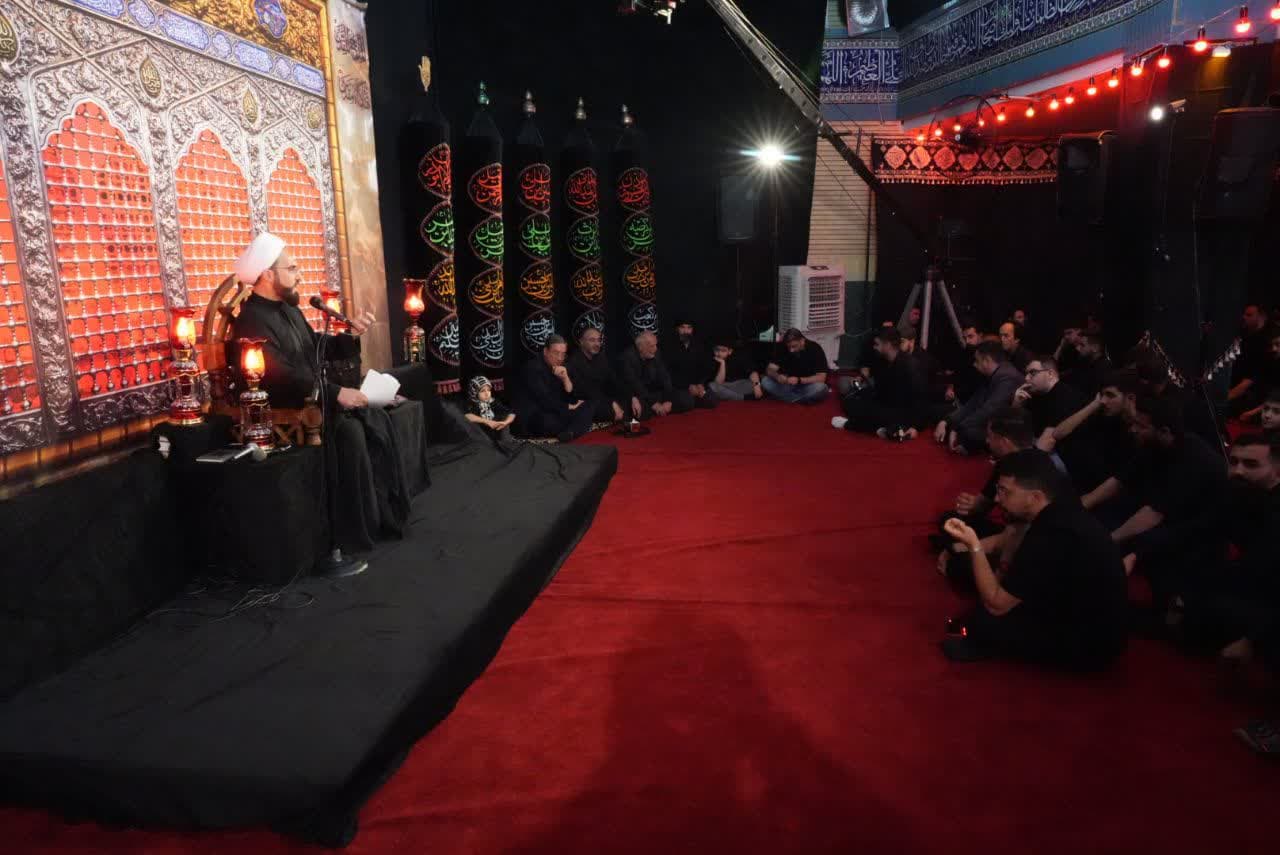 برگزاری آیین معنوی عزاداری شب عاشورای حسینی در حسینیه عاشقان ولایت ارومیه + تصاویر