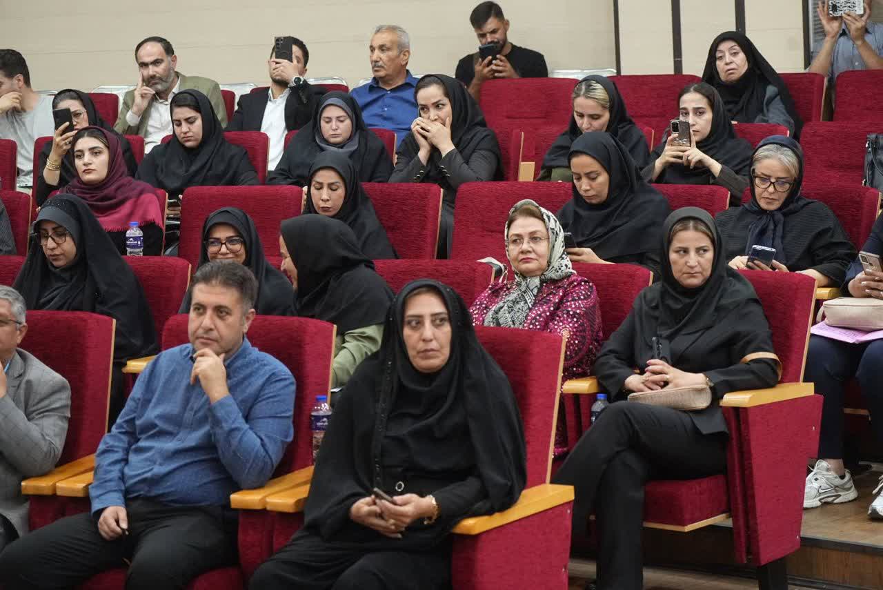آلبوم تصویری / خانه مطبوعات میزبان گفتوگوی استاندار آذربایجانغربی با خبرنگاران