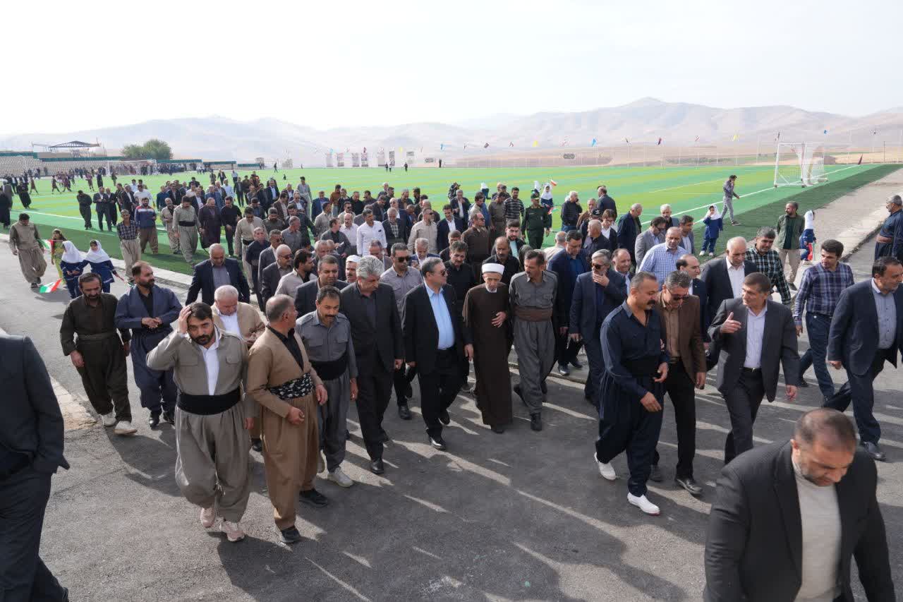 آلبوم تصویری / شور زندگی در میدانهای ورزش مهاباد