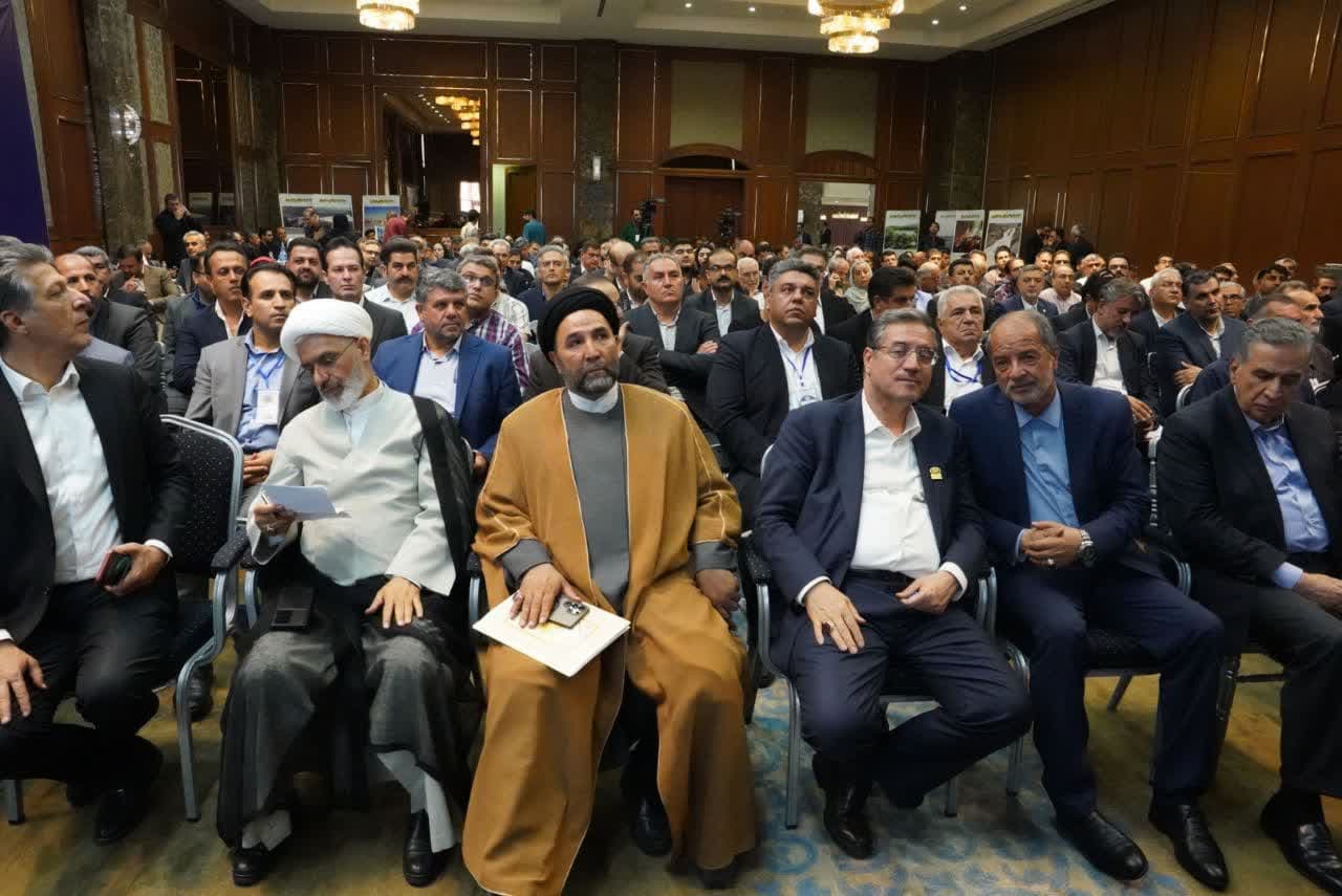 آلبوم تصویری / برگزاری آیین انعقاد تفاهمنامههای همایش بینالمللی سرمایهگذاری آذربایجانغربی "اینوا"