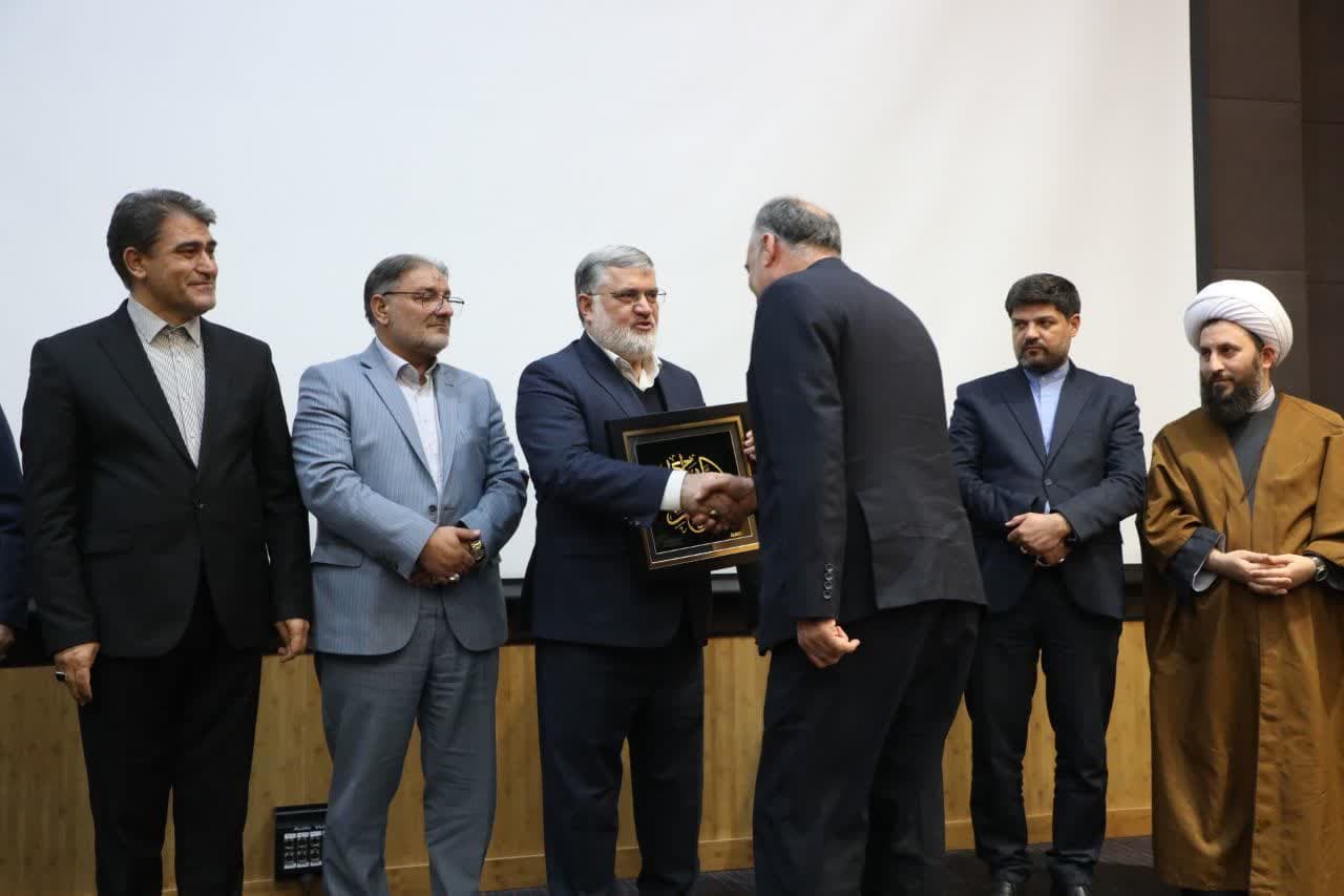 آلبوم تصویری / آغاز روند احداث پروزه گلخانه پنجاه هکتاری در شهرستان خوی