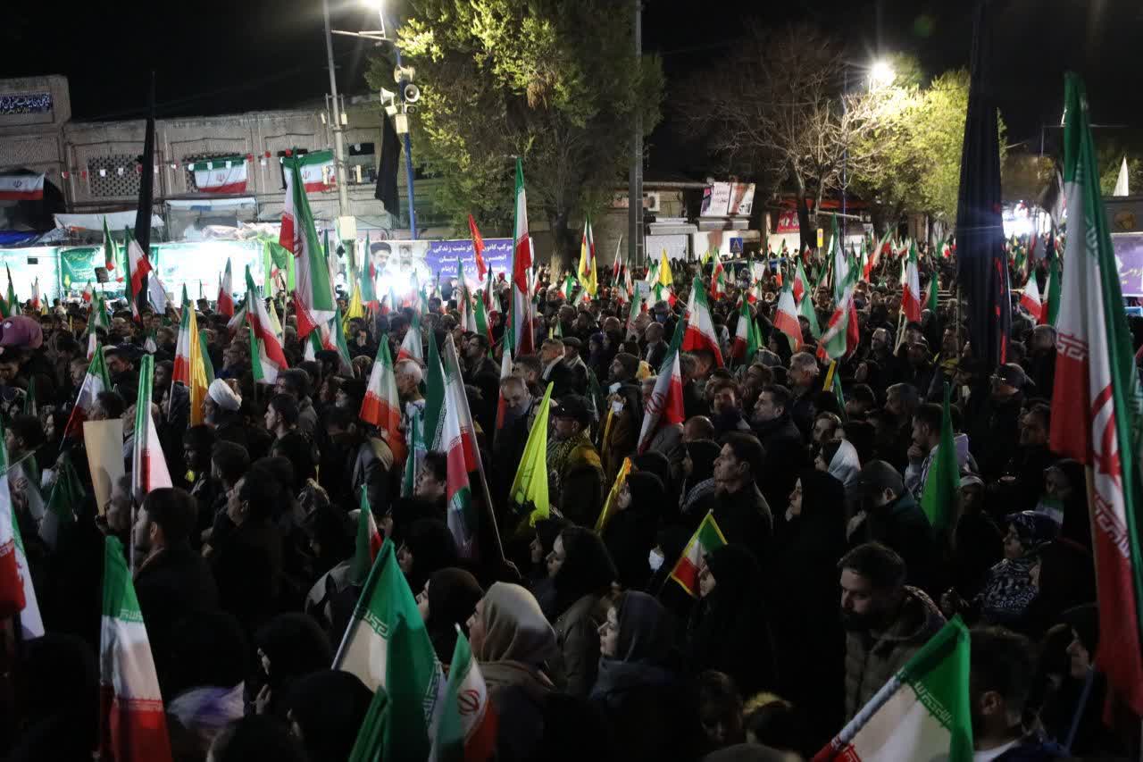 حضور نماینده ولی‌فقیه در استان و استاندار آذربایجان‌غربی در اجتماع بزرگ مردم ارومیه + تصاویر