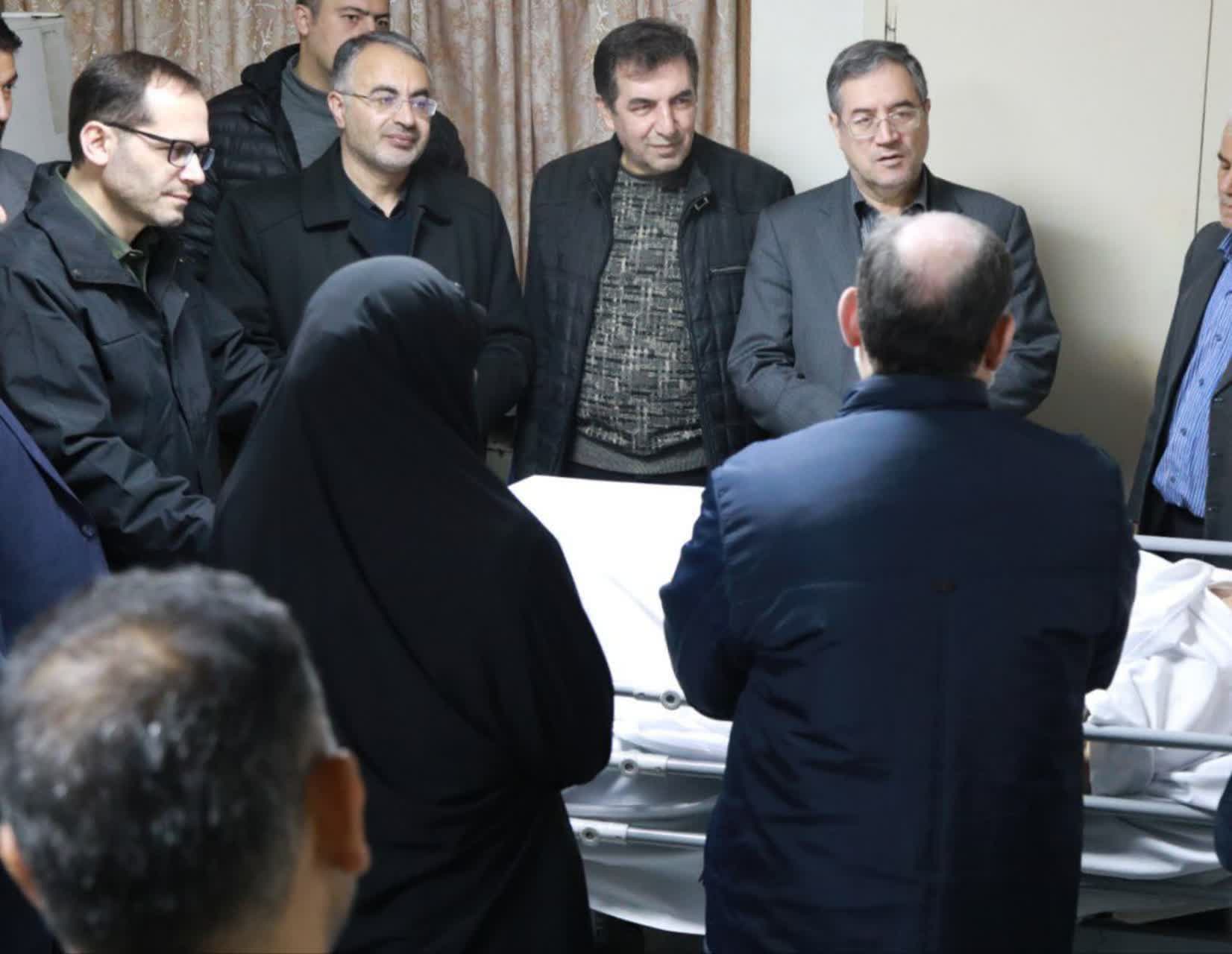 عیادت استاندار آذربایجان‌غربی از مجروحان جنگ تحمیلی در ارومیه